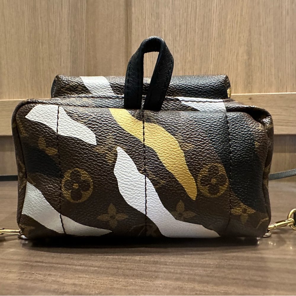 Louis Vuitton X League of Legends Monogram Palm Springs Mini - Picture 8 of 15
